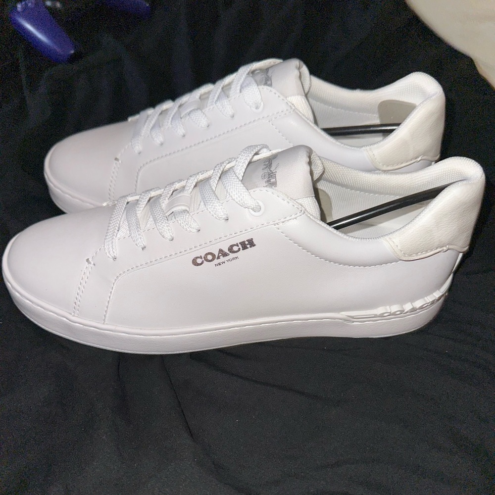 White ‘COACH’ Clip Court Low All Leather Low Top